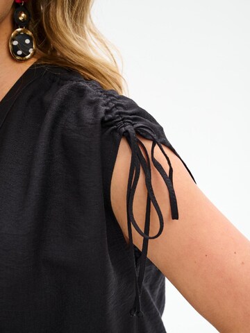 Blue Shadow Bluse 'Alis'‌‌‌‌‌‌‌‌‌‌ in Schwarz