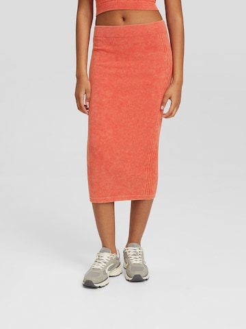 Bershka Skirt in Red: front