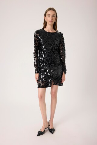 SOAKED IN LUXURY Blouse 'SLWinslet' in Black