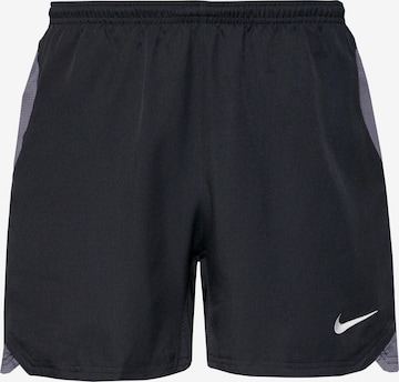 NIKE Sportshorts 'Total90' in Schwarz: Vorderseite