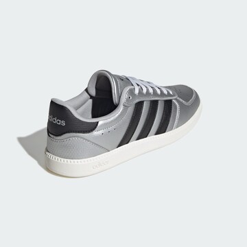 Sneaker bassa 'Breaknet Sleek' di ADIDAS SPORTSWEAR in argento