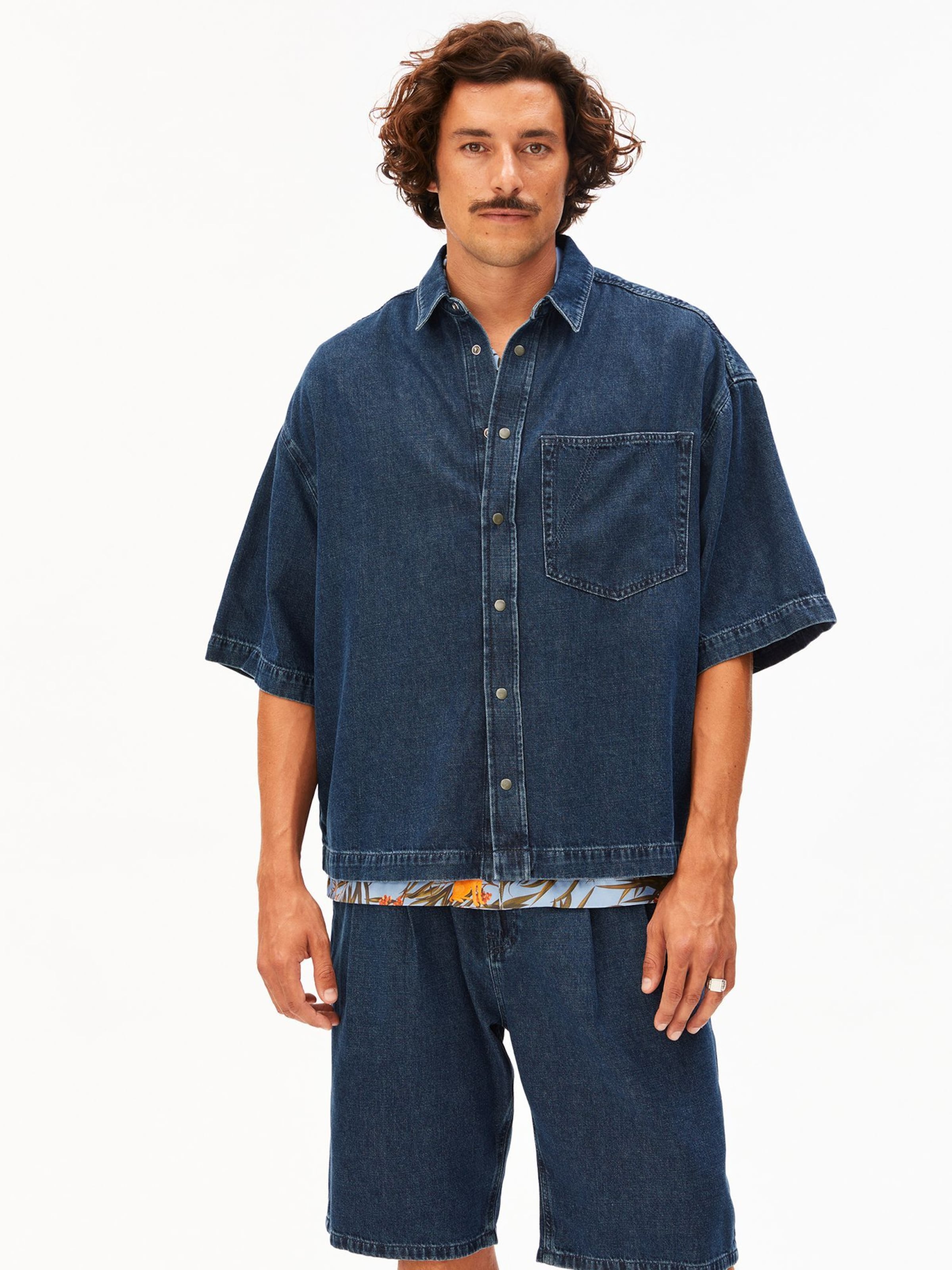 ARMEDANGELS Comfort fit Button Up Shirt in Blue: front