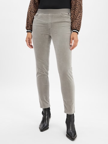 Coupe slim Pantalon à pince 'Siena' Marc Cain en gris : devant
