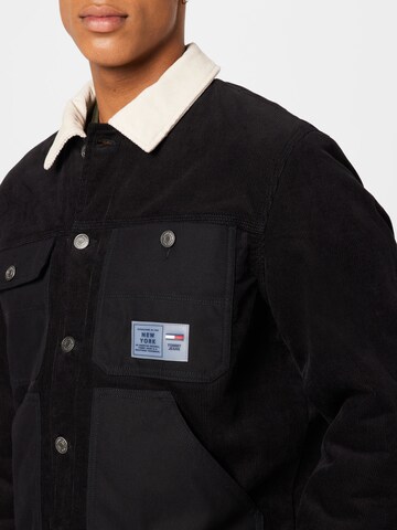 Tommy Jeans Between-Season Jacket in Black