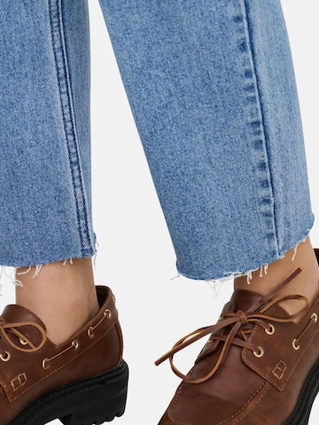 regular Jeans 'ONLEMILY HW ST RW CR AN MAE06 NOOS' di ONLY in blu