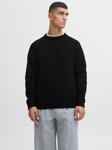 Pull-over aprel en noir : devant