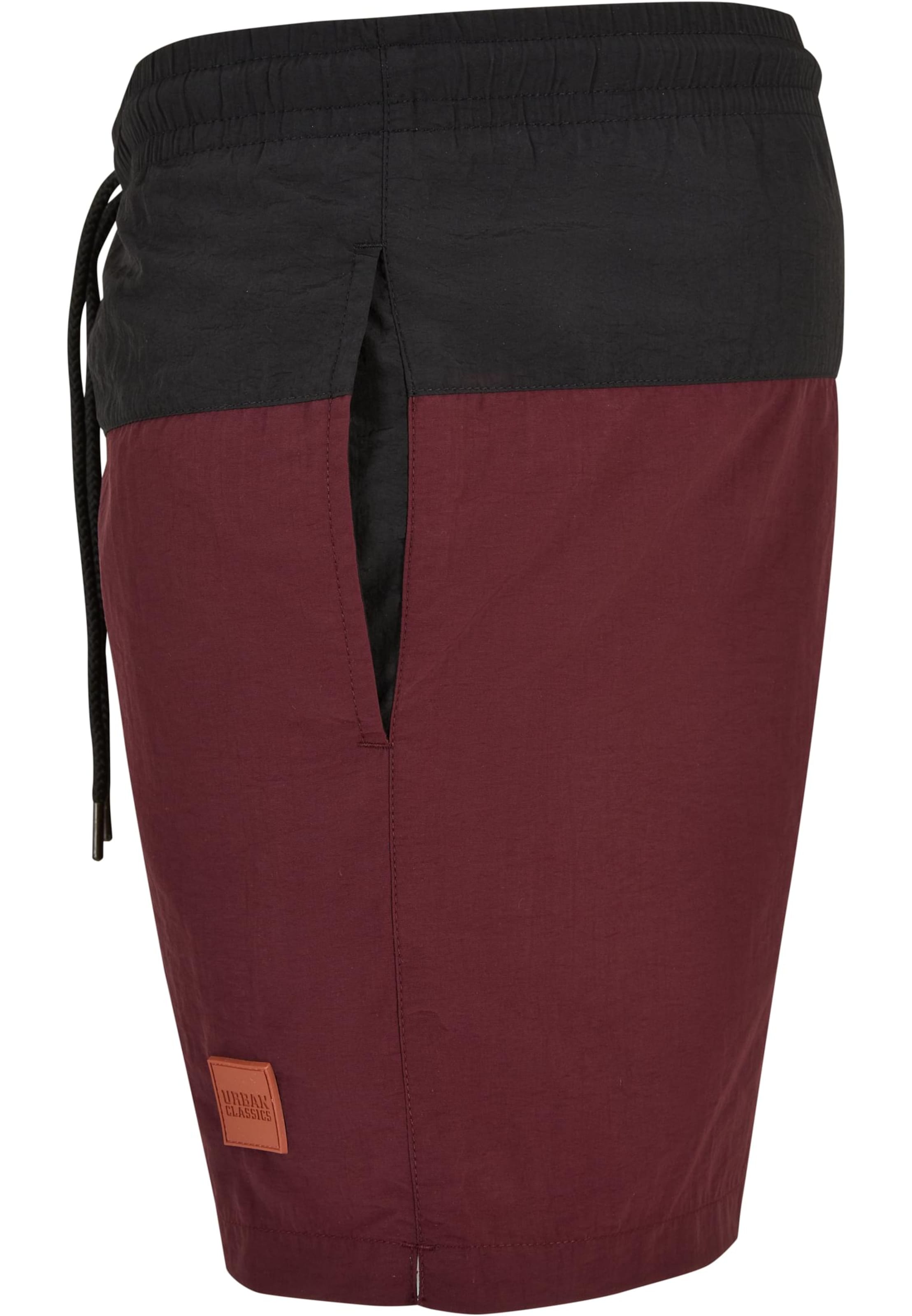 Urban Classics Plavecké šortky – černá