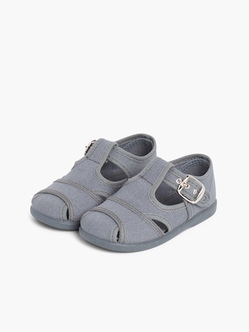 Pisamonas First-step shoe in Grey