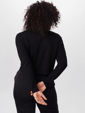 ABOUT YOU Curvy Shirt 'Selena' in Black