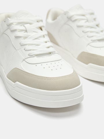 Pull&Bear Rövid szárú sportcipők - fehér
