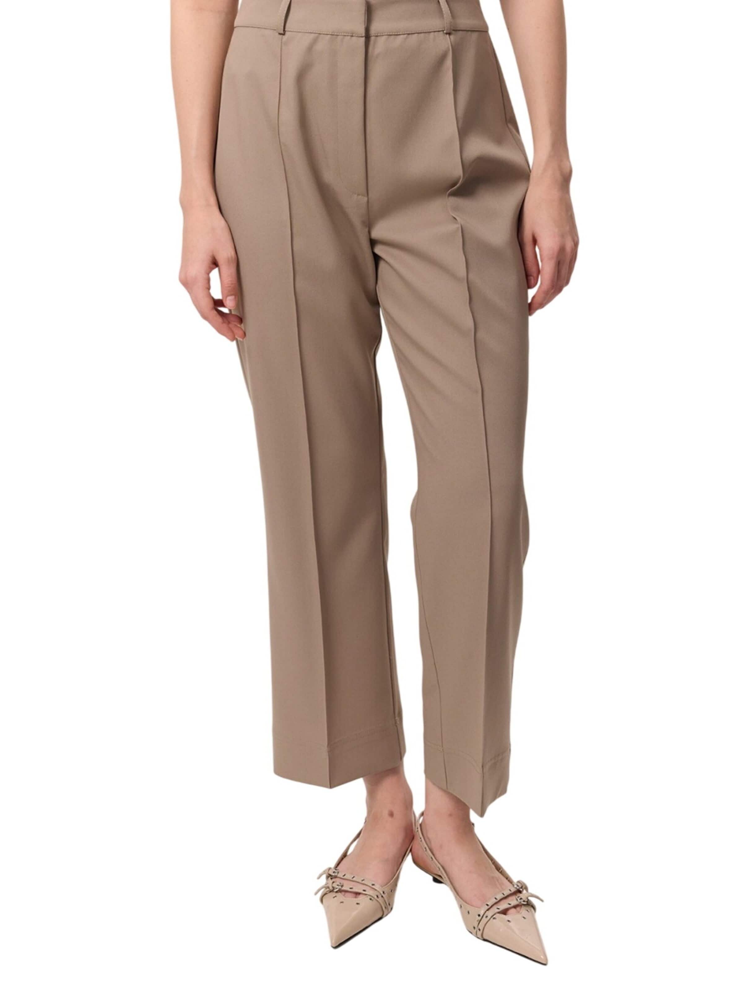 MANUKA Regular Trousers in Beige