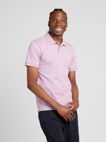 BOSS - Camisa 'Passenger' em roxo: frente