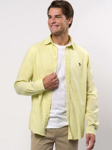 U.S. POLO ASSN. Regular fit Overhemd ' Bolt ' in Geel: voorkant