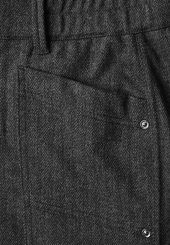 STREET ONE Barrel Byxa 'Karlie' i svart