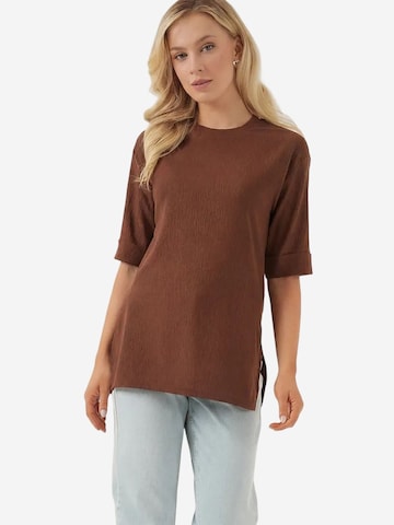 Bigdart Shirt in Brown: front