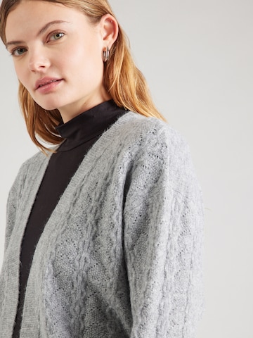 Cardigan 'Pina' ABOUT YOU en gris