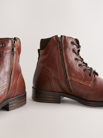 Next Schnürstiefel in Braun