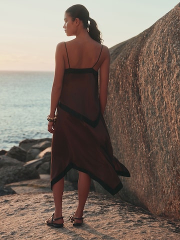 Vêtement de plage Next en marron