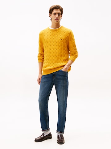 TOMMY HILFIGER Trui in Geel
