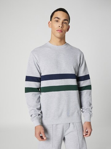 Guido Maria Kretschmer Men Sweatshirt 'Mika' in Grau: Vorderseite
