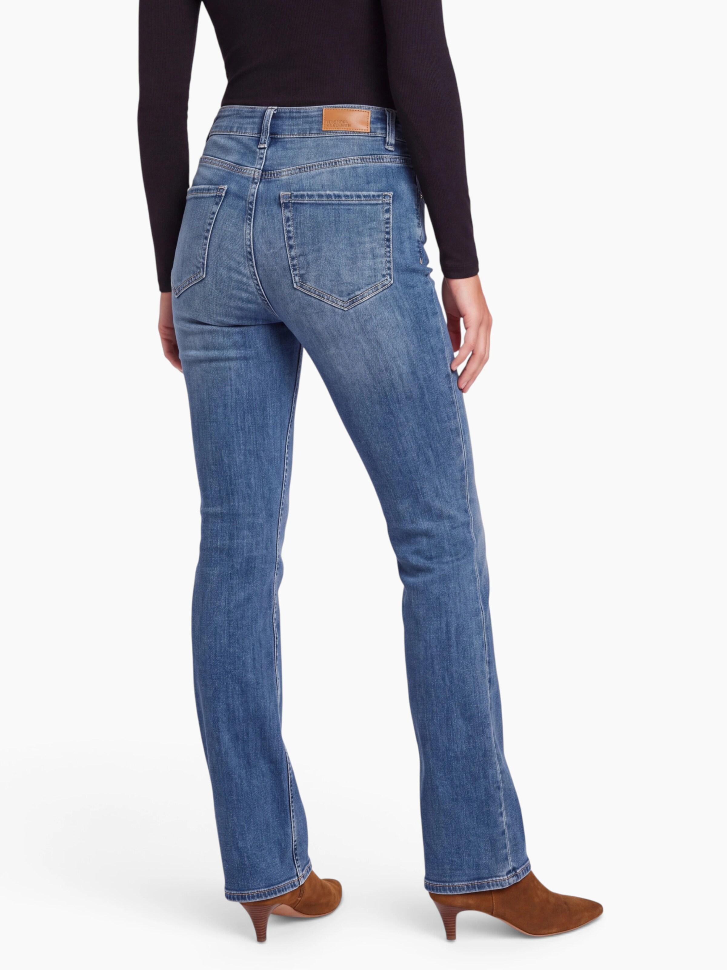 Vero Moda Petite Rozkloszowany krój Jeansy 'VMFLASH' w kolorze niebieski