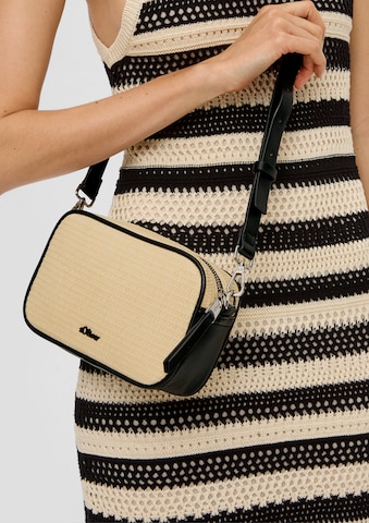 s.Oliver Umhängetasche in Beige