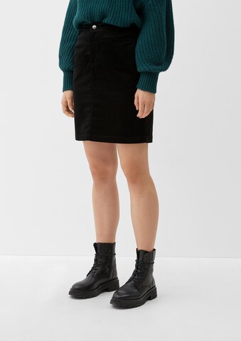 s.Oliver Skirt in Black: front