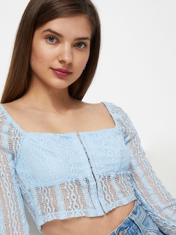 Love Triangle Bluse in Blau