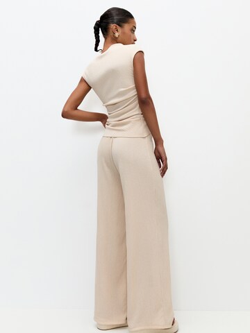 Wide leg Pantaloni di Pull&Bear in beige