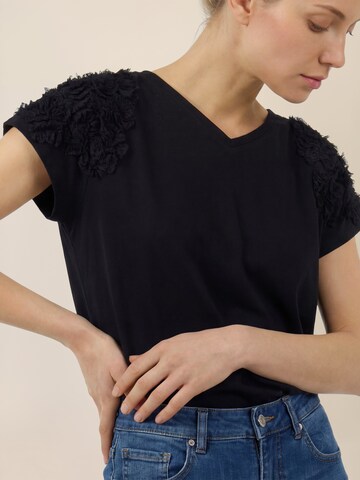 APART Shirt in Black