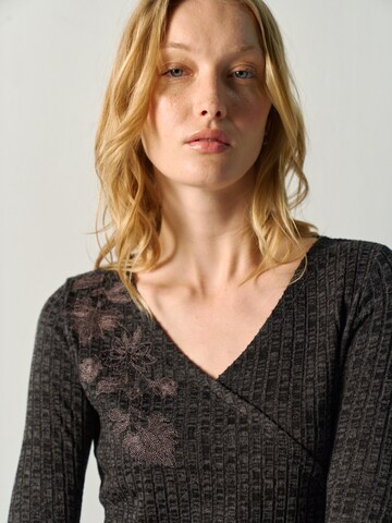 KOROSHI Shirt in Grau