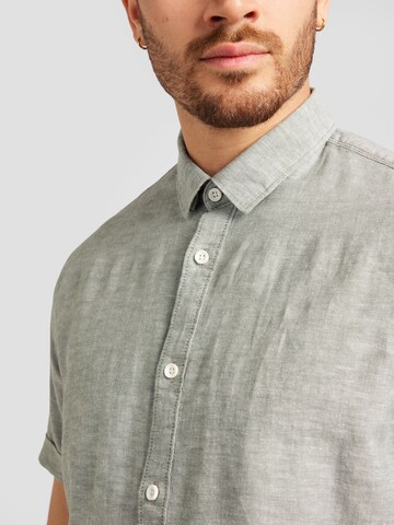 GARCIA Regular fit Button Up Shirt in Green