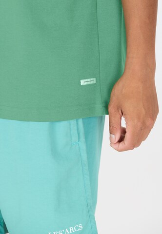 Les'Arcs Performance Shirt 'Tynan' in Green