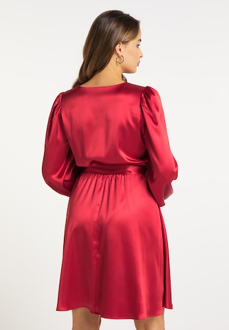 Robe faina en rouge