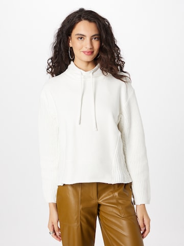 OUI Sweater in White: front