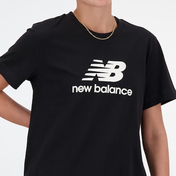 new balance T-Shirt in Schwarz