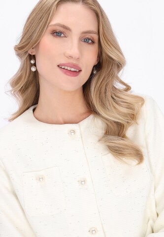 DreiMaster Klassik - Abrigo de entretiempo 'Festive' en blanco