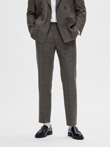 SELECTED HOMME Regular Pleat-Front Pants in Grey: front