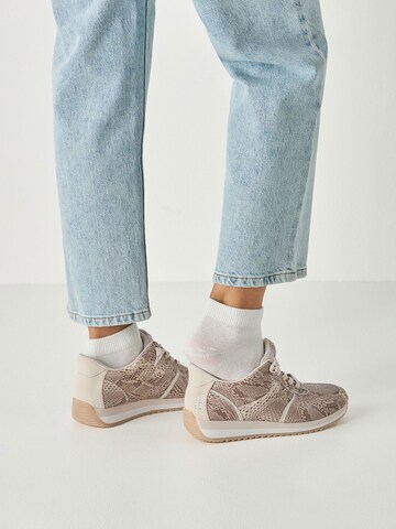 Slip on Tamaris en beige