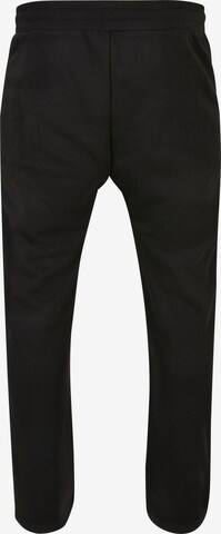 Urban Classics Regular Pants in Black