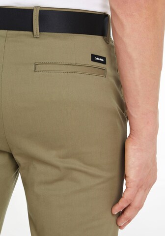 Calvin Klein Slim fit Chino Pants in Green