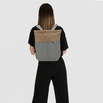 ZWEI Backpack 'Olli' in Brown: front