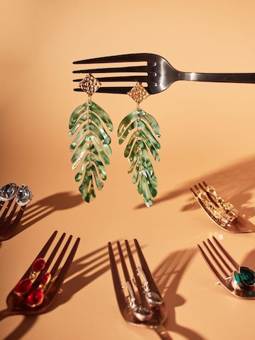 THE GEM STORIES JEWELRY Oorbellen 'Leaf Earrings' in Groen