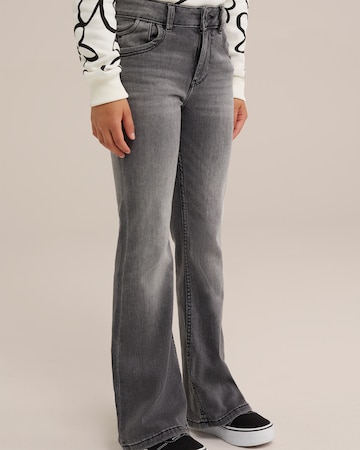 WE Fashion Flared Jeans in Grey