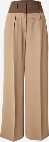 Nasty Gal Wide leg Pleated Pants in Beige: front