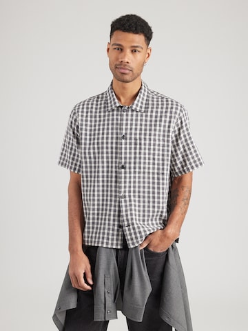 GAP Comfort Fit Риза в черно: отпред