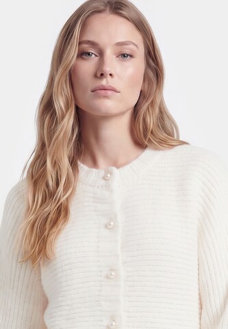 DreiMaster Vintage Knit cardigan in White