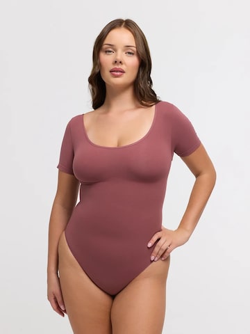 Body modellante 'Tshirt Sculpting Bodysuit with Slip' di cfab in lilla