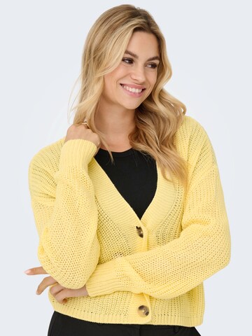 ONLY Strickjacke 'ONLCAROL' in Gelb
