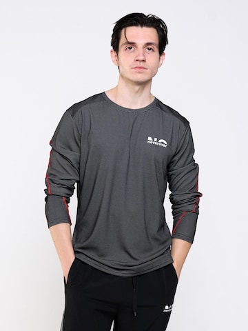 neverover - Camiseta funcional 'Men's Essential Striped Long Sleeve T-shirt' en negro: frente